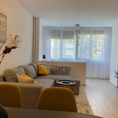 Appartamento Mav Bucarest Esterno foto