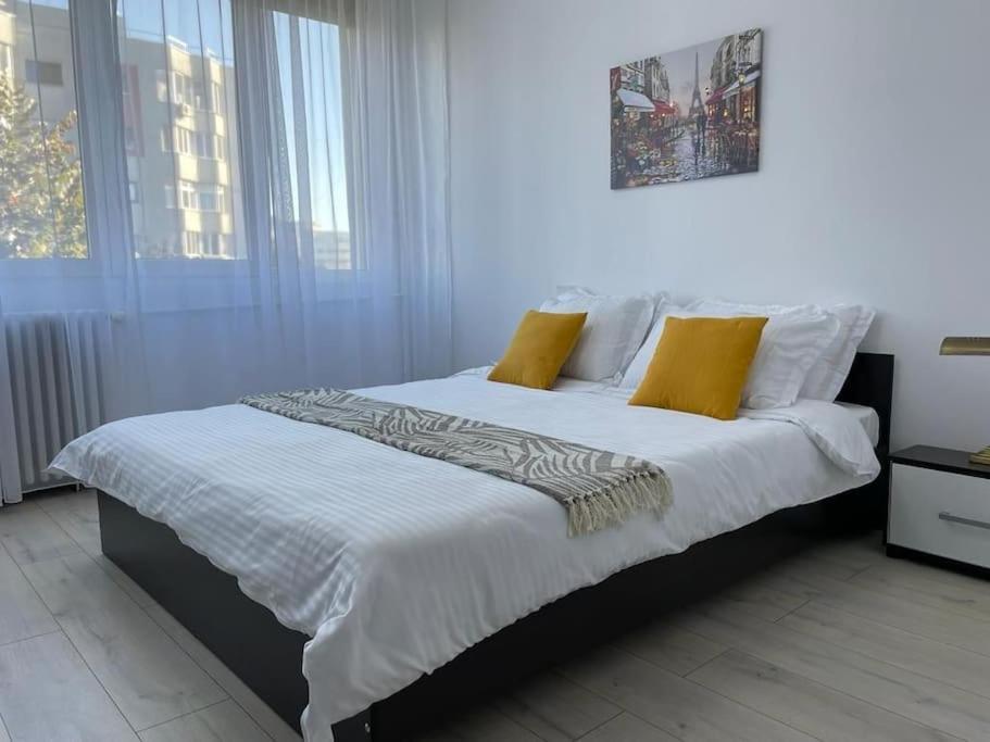 Appartamento Mav Bucarest Esterno foto